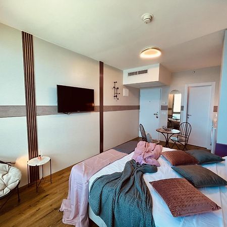 C Tower Apartments Netanja Zewnętrze zdjęcie